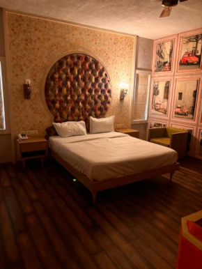 HOTLE MEHAI SWEET HOUSE